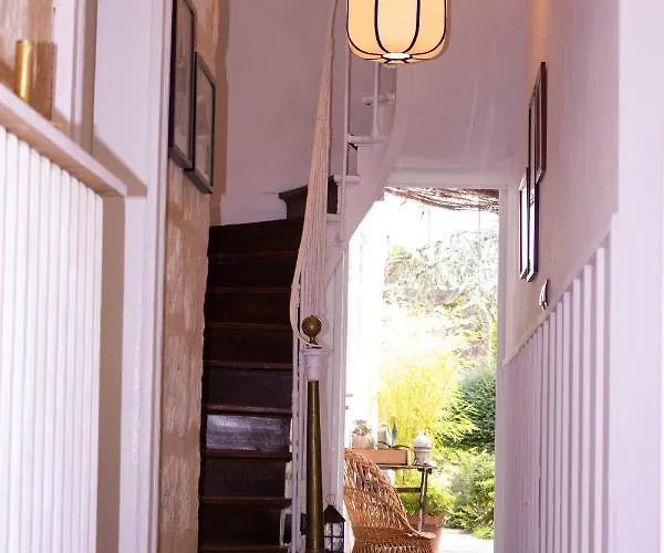 Maison Matejewski D'hotes Avec Jardin 3* Blaye