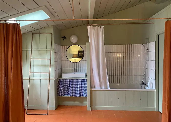 Maison Matejewski D'hotes Avec Jardin 3* Blaye